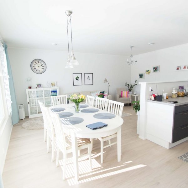 Ljust och rymligt kök Ekorrvägen parhus